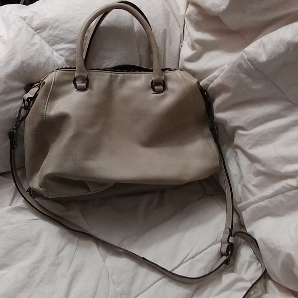 Purse - Picture 2 of 4